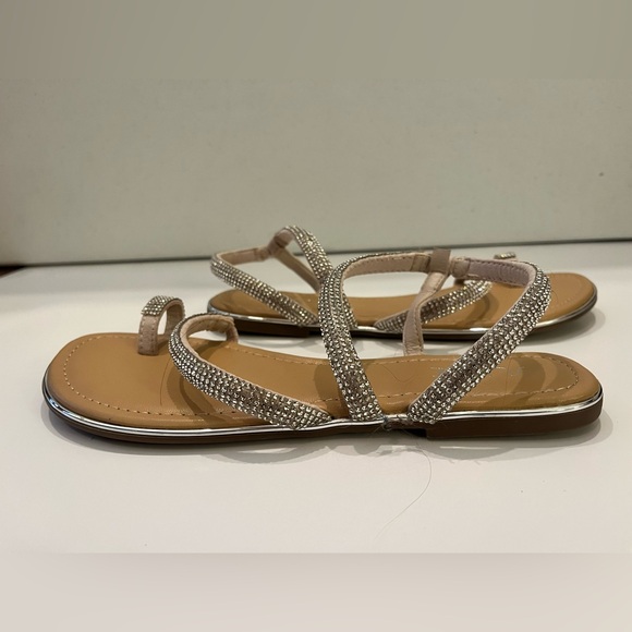 Sugar Silver Rhinestone Toe Ring Sandals Elegant Summer Footwear Size 7 - Picture 5 of 6